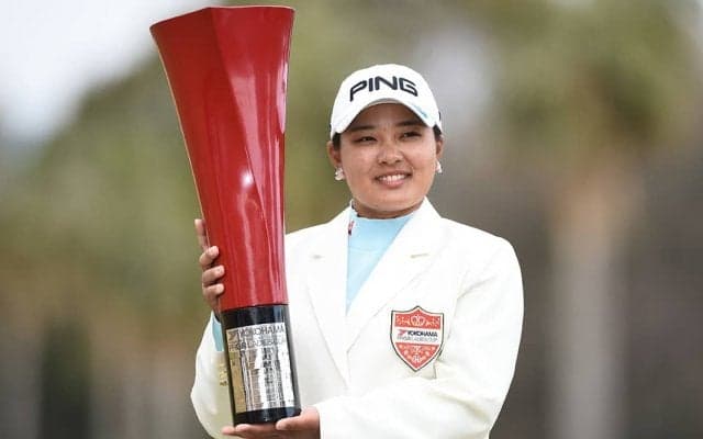 鈴木愛「一度は地元で勝ちたかった」前週予選落ちをバネに地元で嬉しい優勝