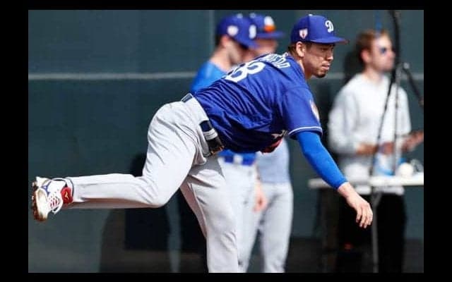 【MLB】「アメリカでもカープは家族」前田健太、広島元助っ人と“初対面”にファン感動