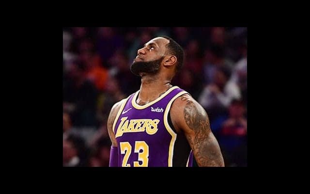 レブロンとレイカーズの誤算。不協和音が響きプレーオフ進出が絶望的