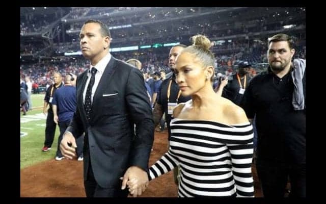 【MLB】Aロッドが婚約者のJ・ロペスとの“アツアツ写真”を投稿　「愛してるよ、ベイビー」