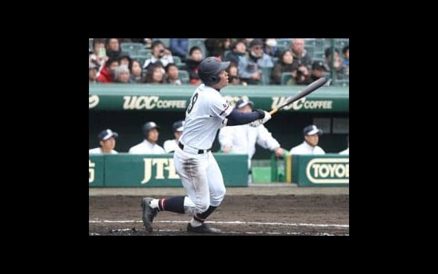 「山梨のデスパイネ」が開花。筒香を育てた名参謀の助言とダイエット効果