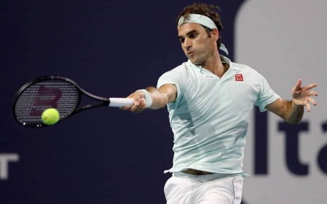 フェデラー 19歳若手に快勝で決勝進出。前年優勝イズナーは18歳オジェ アリアシムに勝利