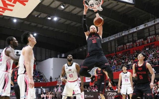 リベンジに燃える秋田のインテンシティレベルを上回ったアルバルク東京が逆転勝利