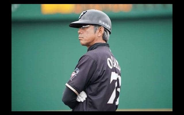日ハム、開幕3連戦で極端な守備シフトを採用したワケ　「去年から温めていた」