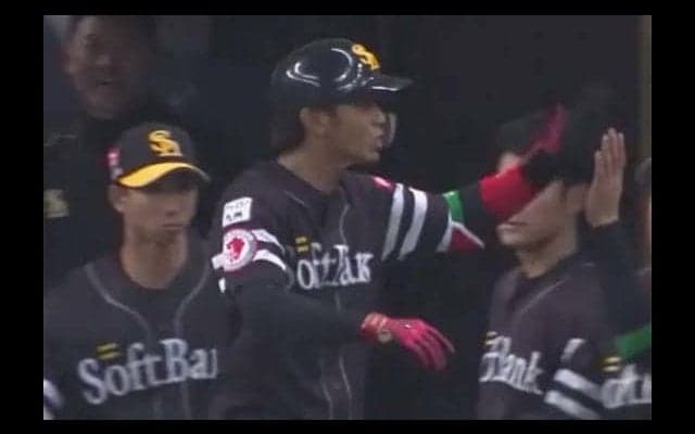 ソフトバンク今宮、開幕4戦連続安打となる今季1号ソロ　「たまたまです」