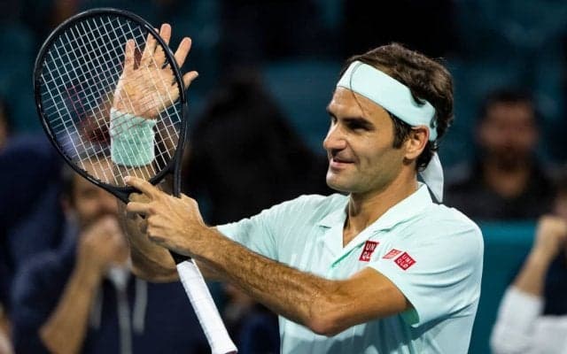 フェデラー「マレーの復帰にインスピレーションを与える」。同様手術から復活のボブ称える