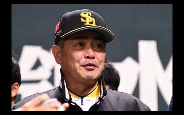J1神戸ポドルスキーが鷹ベンチ訪問を報告　ファンからツッコミ「楽天に」