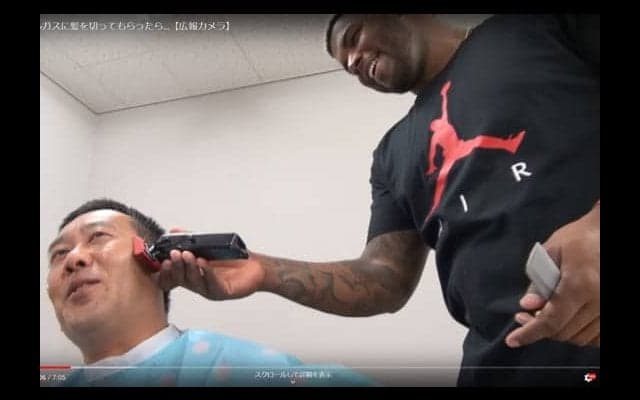ロッテ新外国人の“散髪動画”が再生回数20万回超え「今日もガンバルガス！」