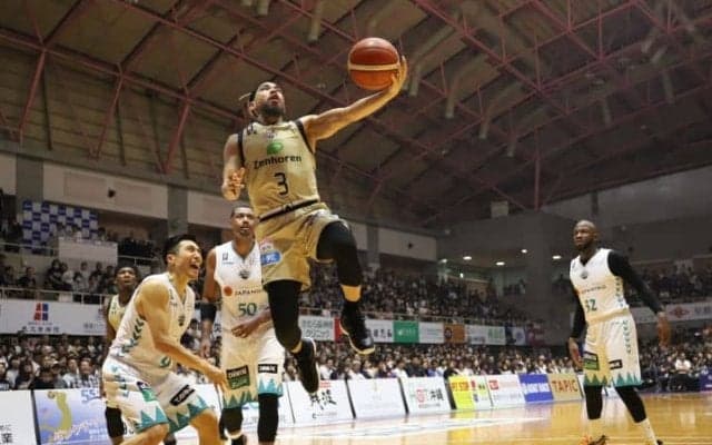 ガード陣が強みを発揮した琉球、攻撃のバランスも改善して京都との激闘に競り勝つ