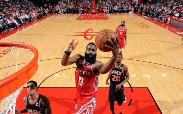 ロケッツがNBA新記録を樹立、サンズを相手に3ポイントシュート27本成功の大爆発