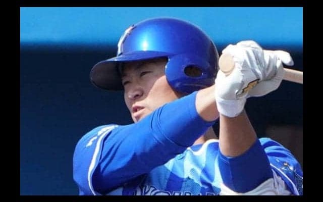DeNA中井が新天地1号＆猛打賞　ドラ1上茶谷の初勝利へ強力援護