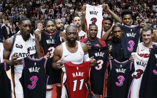 現役最後のホームゲームで30得点のウェイド、万感の思いを込め「愛しています」