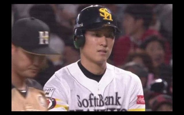 鷹、首位タイに返り咲き　上林＆甲斐が2点打　日本ハムは“ショートスターター”不発