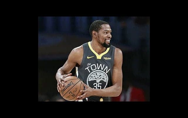 NBA３連覇か、黄金時代の終焉か。王者・ウォリアーズの「不安要素」