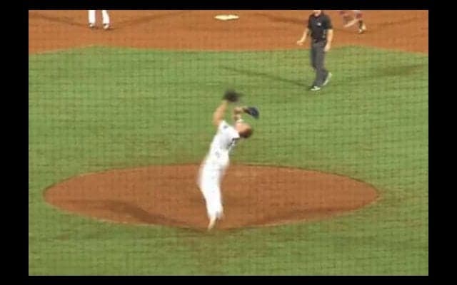 【MLB】投手が“バク宙”で勝利の喜び表現!?　米マイナーで起きたパフォーマンスが話題