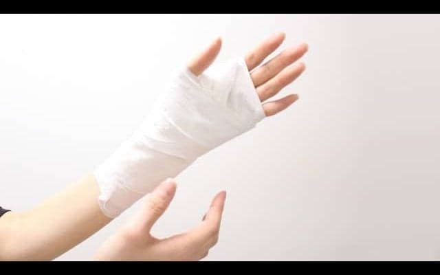 西武・外崎が脱臼も平然と応急措置→即復帰　サッカー、バスケ、相撲等の脱臼の事例は？