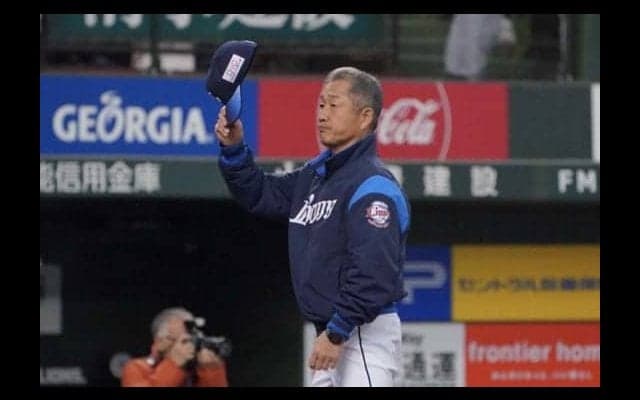 西武辻監督、スタメン外れた源田に敬意　「連続じゃなくても機会があればと」