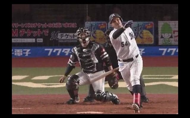 ロッテ涌井、2安打無四球完封で今季初勝利　レアード満弾で連敗4でストップ