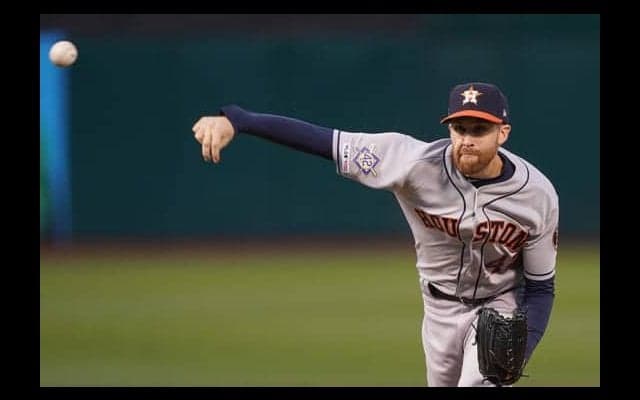 【MLB】米でピッチャー返しを間一髪の顔面スレスレ“曲芸避け”「マトリックスのネオ」