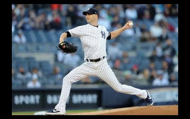 【MLB】ヤ軍左腕の“股抜きノールックスロー”に米失笑　「コロンのようにはなれない」