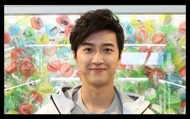 福原愛さんの夫・江宏傑　表参道のアルマーニに登場