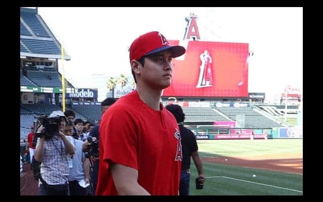 【MLB】大谷翔平、エ軍公開の笑顔写真にファン早期復帰望む　「遅すぎる前にどうか…」