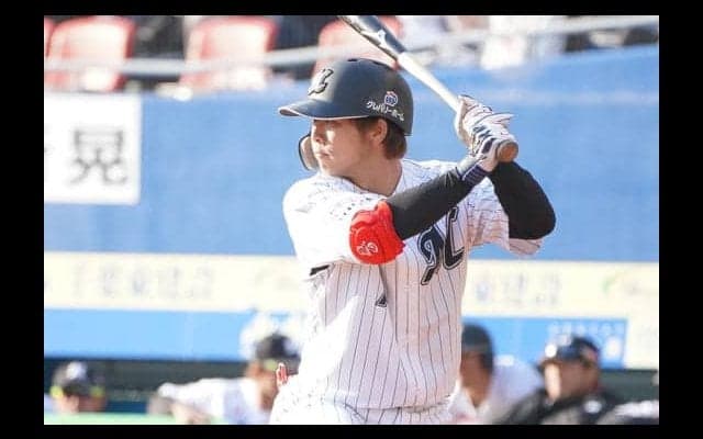 ロッテ鈴木、意地の“唐川救出弾”「あそこで負けていたら、ユウキは引きずる」