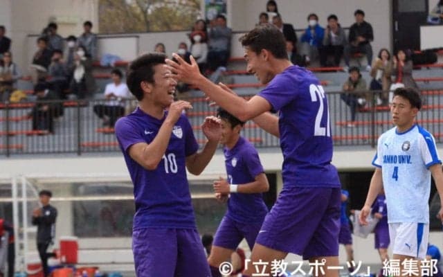 【サッカー部】　ツートップの圧巻４発で初白星！　