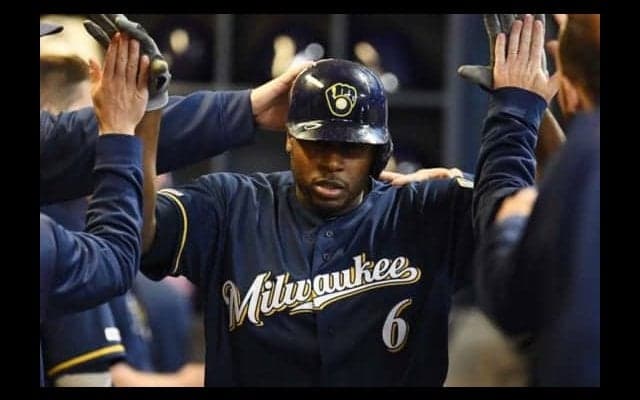 【MLB】打者も思わず脱帽…驚愕のホームラン“強奪”キャッチに称賛続々「なんてビースト」