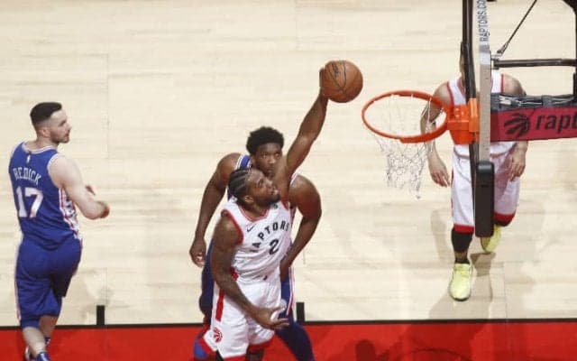 45得点でラプターズを牽引したレナード「守備に集中できれば攻撃もついてくる」