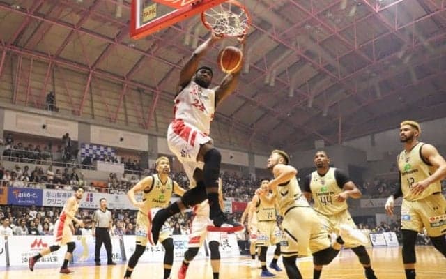 名古屋ダイヤモンドドルフィンズ、完璧な先制攻撃で琉球ゴールデンキングスを粉砕