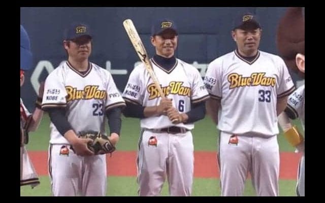 オリ「仰木デー」Vメンバーがセレモニアルピッチ　平井C「先人方の思い、力も必要」