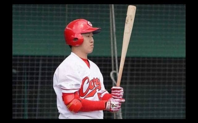 広島ドラ1小園、2軍戦で特大3号2ラン！　ロッテ藤原とプロ初の“アベック弾”