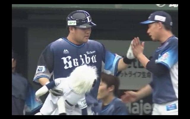 西武中村、意地のチーム初安打は4号ソロ　「打ててよかったです」