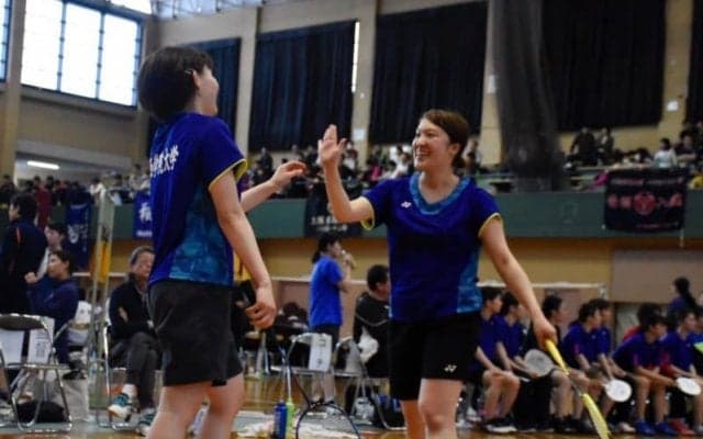 【バドミントン部女子】　２－３で同大に惜敗し、今季初黒星