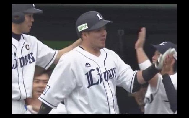 西武山川、豪快「どすこい」13号2ラン　パトップ独走「打ててよかった」