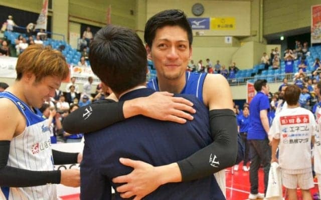 島根がB1昇格、再挑戦の権利を自らつかんだ佐藤公威「すべてを懸けてやってきた」