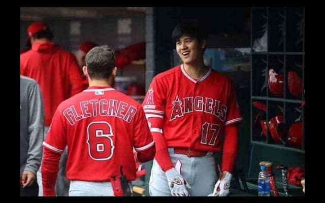 日ハム栗山監督、大谷の復帰後初安打に笑顔「これで安心して野球ができる」