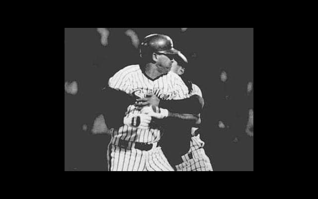 日本の野球は疑問だらけ。ワニ男パリッシュは人形に怒りをぶつけた