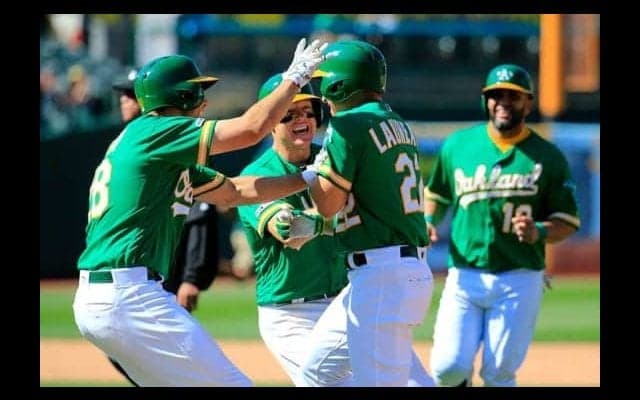 【MLB】滑って転んでサヨナラ負け…　右翼のお粗末プレーにOB唖然「信じられますか？」