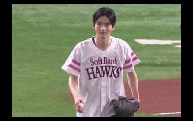 俳優・岡田健史さんにEXILE黒木啓司さんも…「タカガールデー」は始球式も凄い