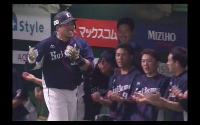 西武山川、自ら祝砲！　未明に長女誕生＆月間MVP受賞「娘のために打ててよかった」