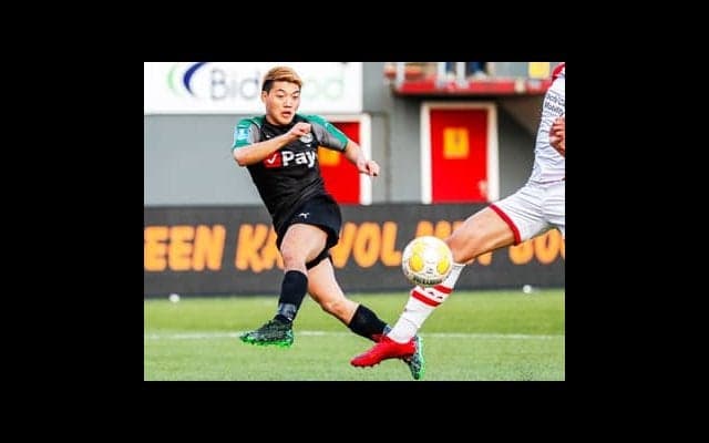 堂安律、オランダ２年目の成長。「プレーオフの４試合で５点獲る」