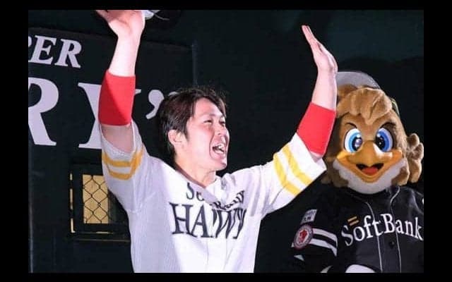 鷹・甲斐、決勝弾＆勝利にも笑顔なし…　強まる責任感「逆転されたは捕手の責任」