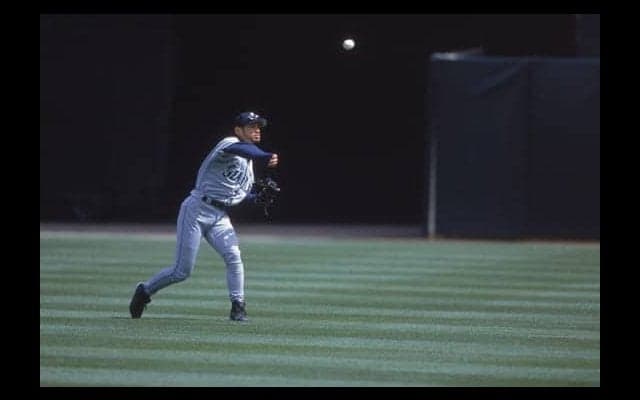 【MLB】イチロー氏の伝説「レーザー」は「全ての外野手の理想」　米メディア改めて絶賛