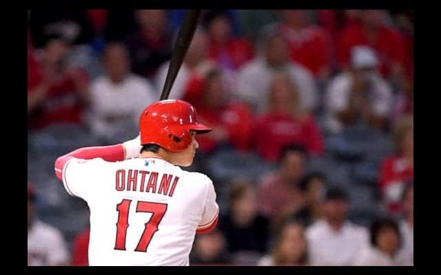 【MLB】大谷翔平、229日ぶり本拠地登場でファン歓声も…第1打席は好機で空振り三振