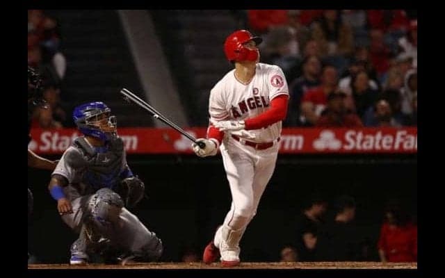 【MLB】大谷翔平、本拠地初アーチ一問一答「右翼へは角度さえ付けば当てただけで入る」