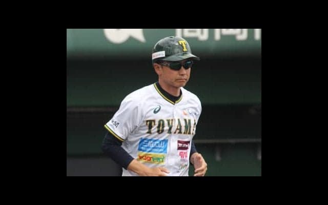 独立リーグで指揮を執る二岡智宏。「悔いなくやれよ」と言わない理由