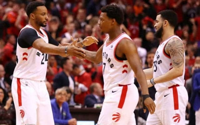 レナードが万全でないもののセカンドユニットが奮起、ラプターズが2勝2敗のタイに