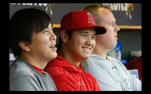 【MLB】大谷翔平の通訳、水原一平氏がオリジナルTシャツに！「勝手に翔平が作って…」